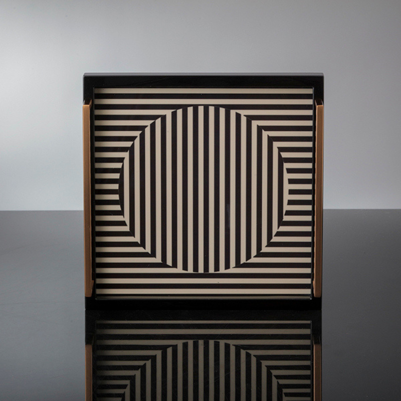 Decor Tips: Uses of Trays