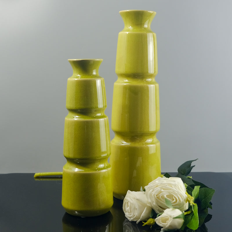 Saith Moyen and Petite Set