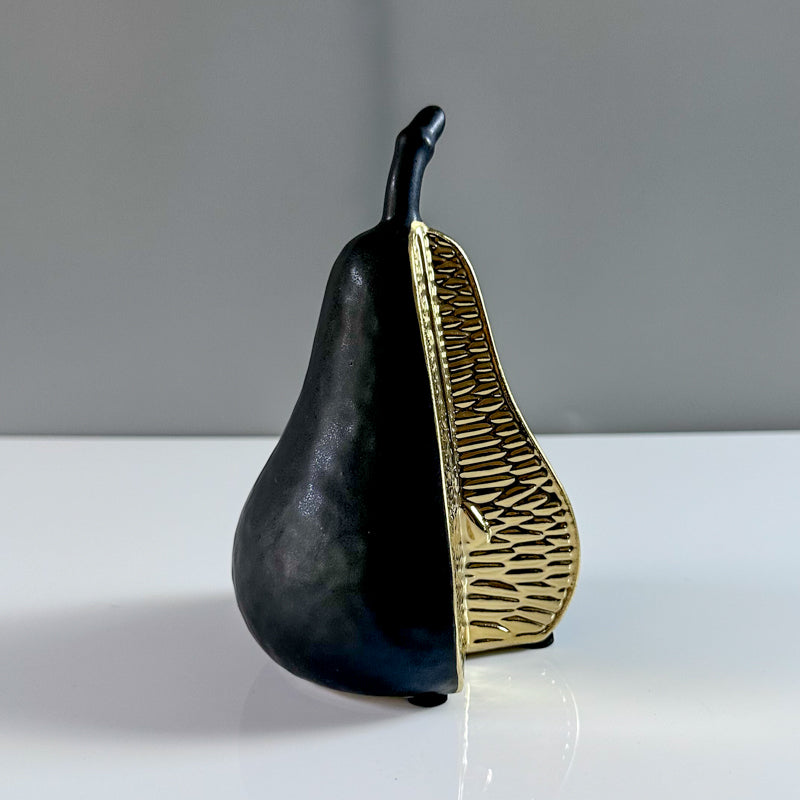 Santos Noir Pear and Orange