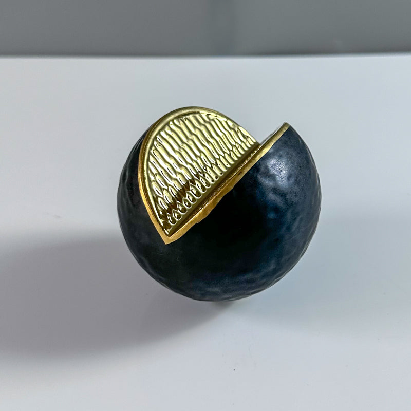 Santos Noir Pear and Orange